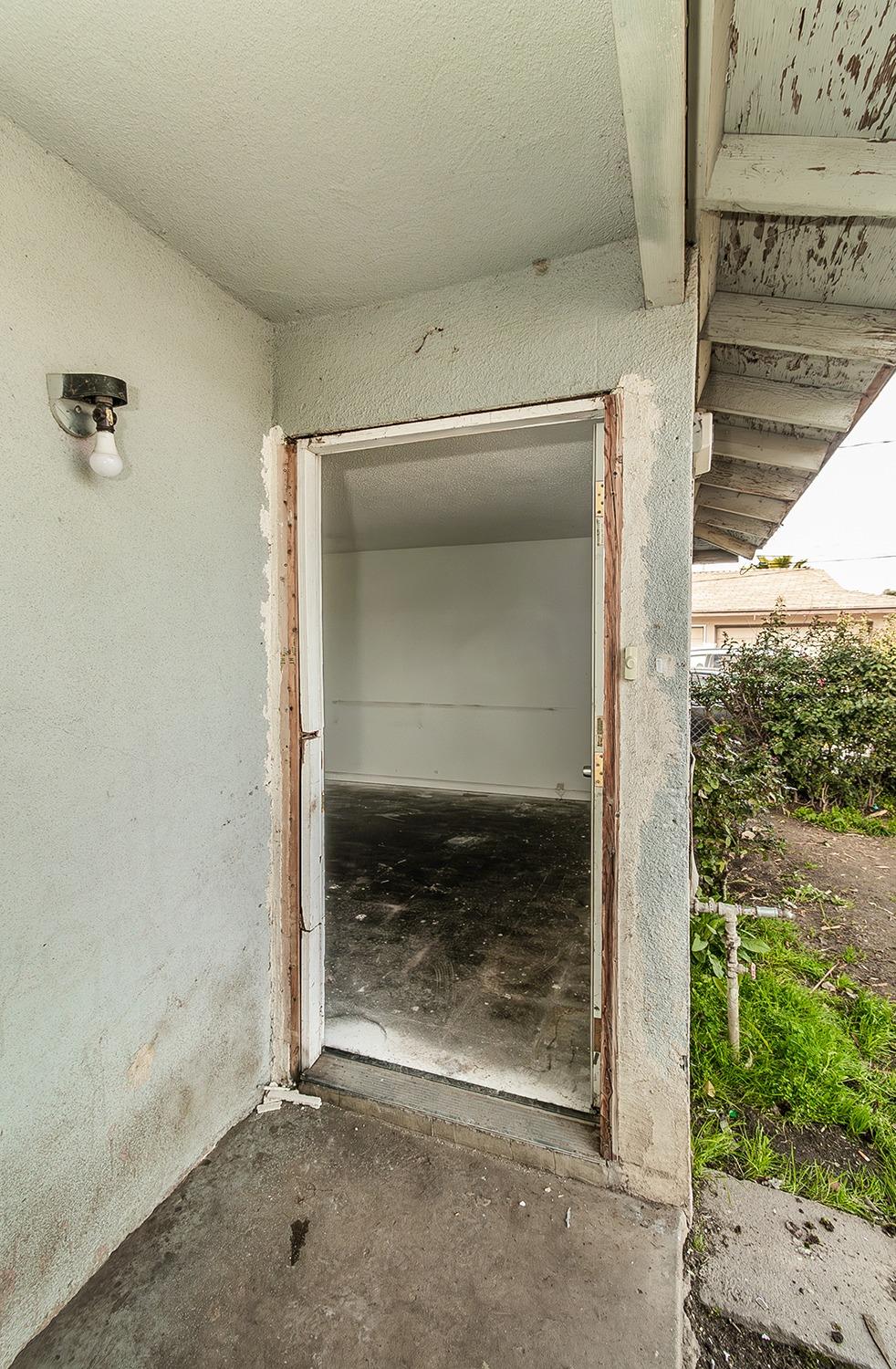 2970 S Martin L King Jr Blvd, Fresno, CA 93706