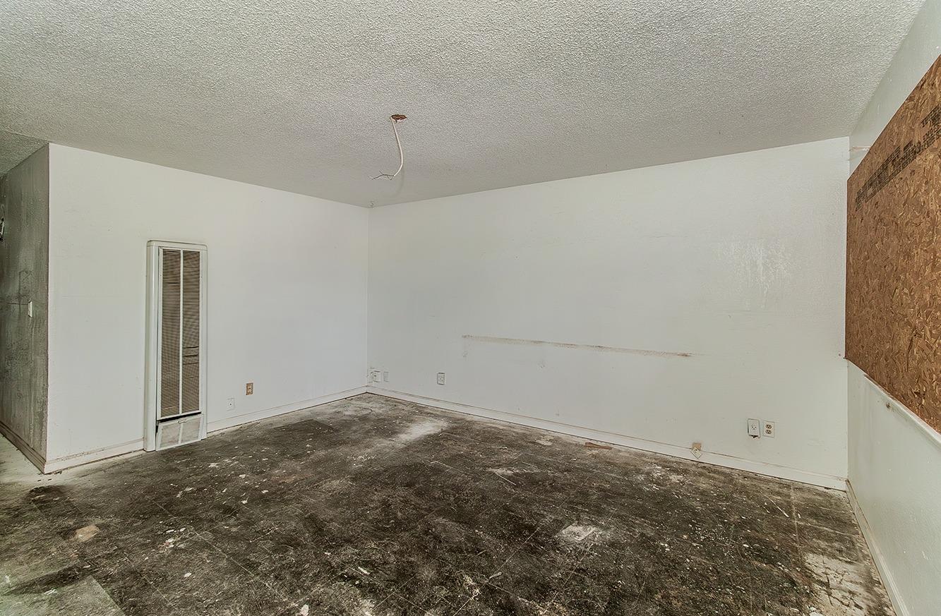 2970 S Martin L King Jr Blvd, Fresno, CA 93706