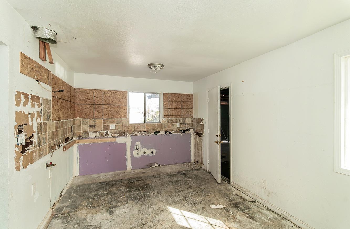 2970 S Martin L King Jr Blvd, Fresno, CA 93706