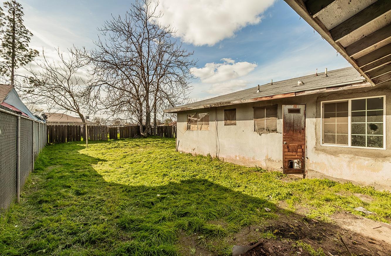 2970 S Martin L King Jr Blvd, Fresno, CA 93706