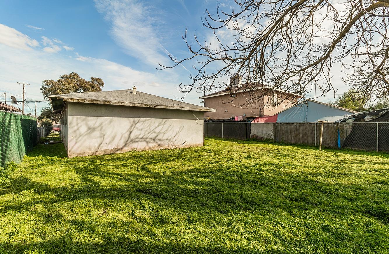 2970 S Martin L King Jr Blvd, Fresno, CA 93706