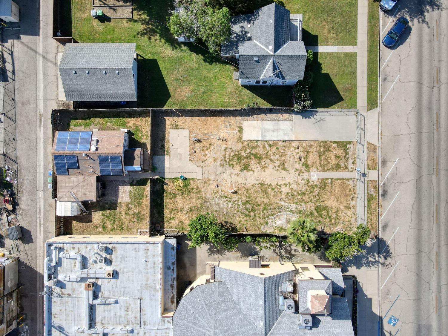 1245 F St, Reedley, CA 93654