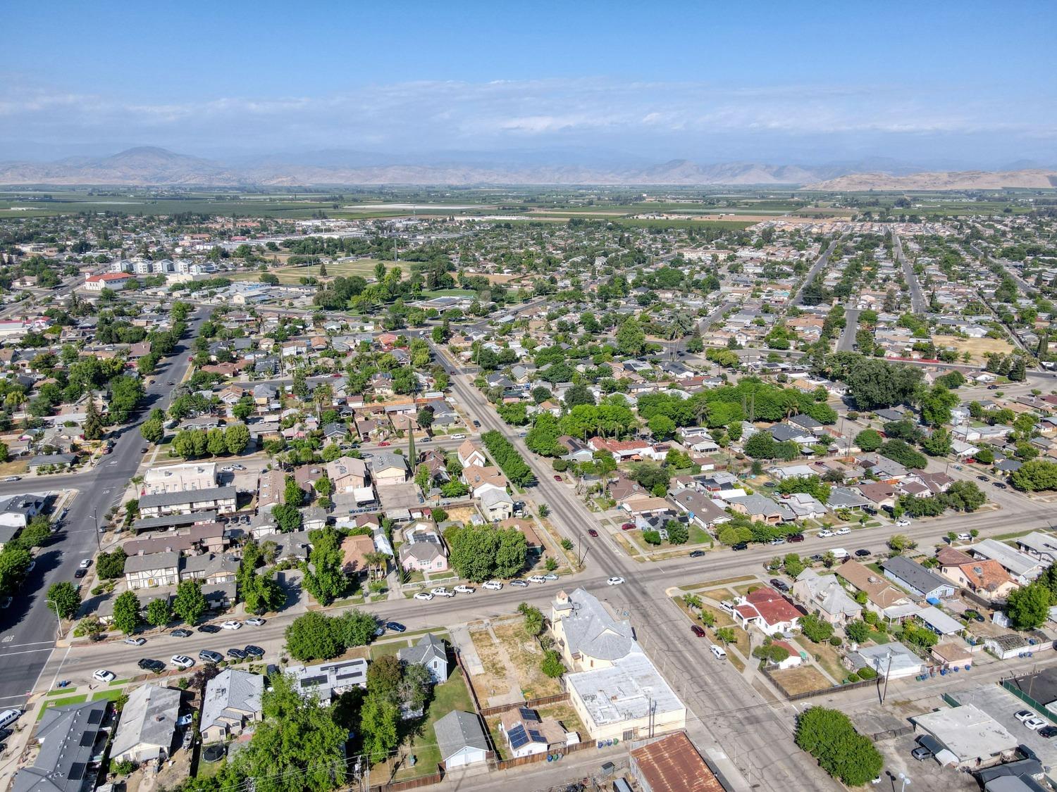 1245 F St, Reedley, CA 93654