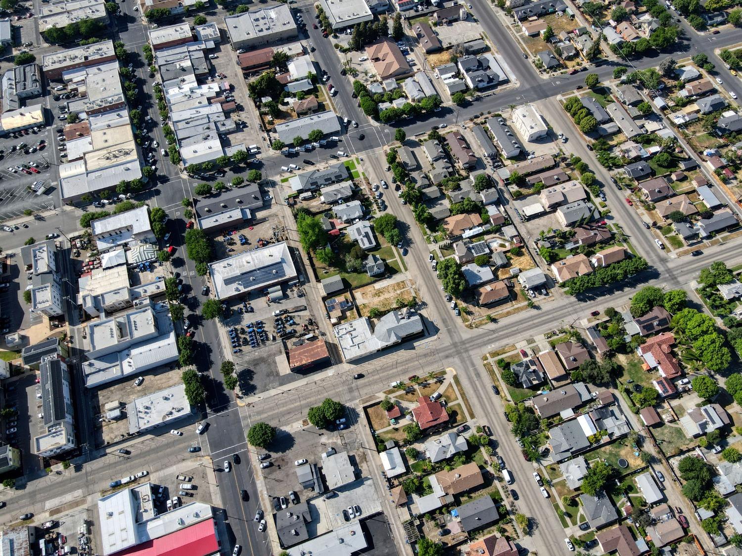 1245 F St, Reedley, CA 93654