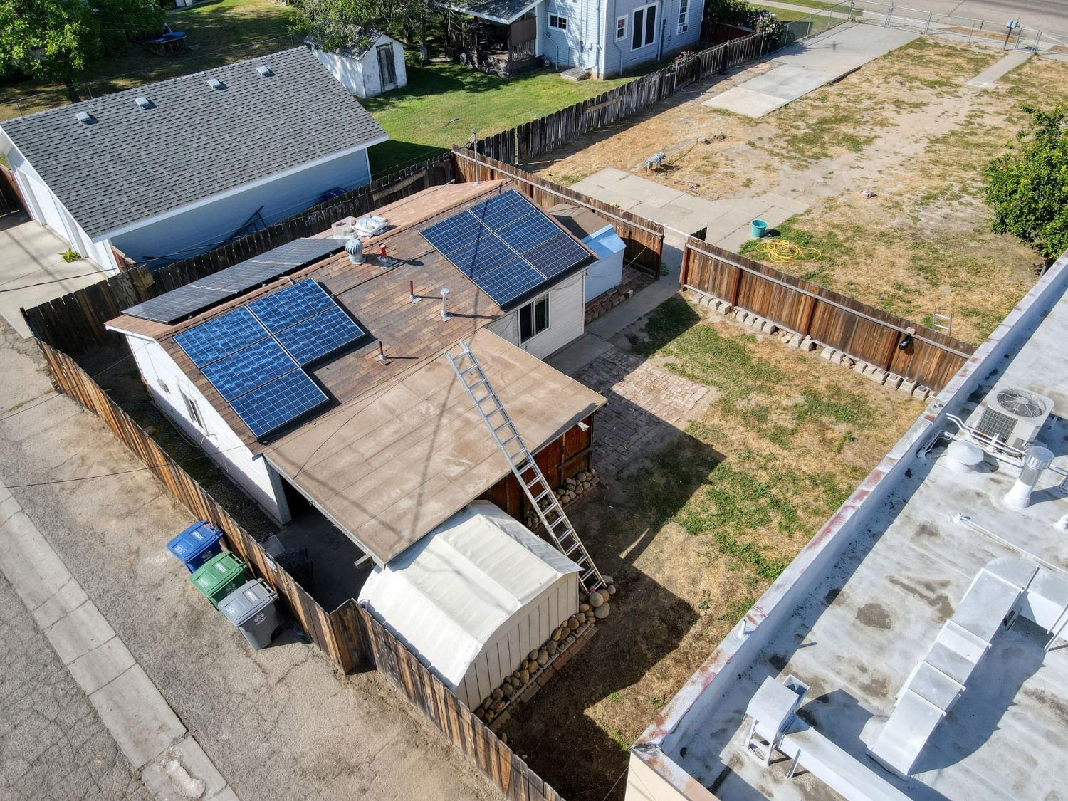 1245 F St, Reedley, CA 93654