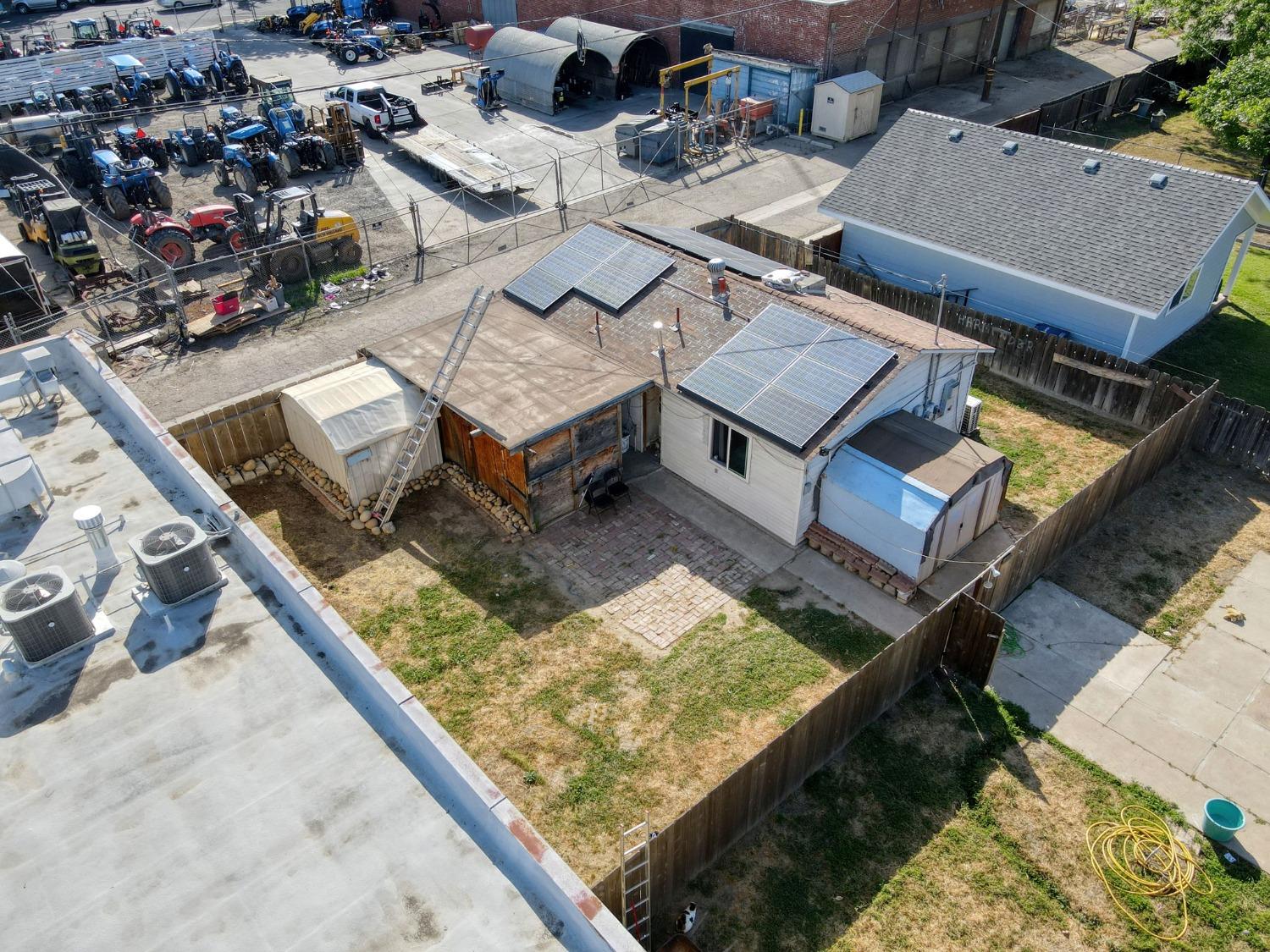 1245 F St, Reedley, CA 93654