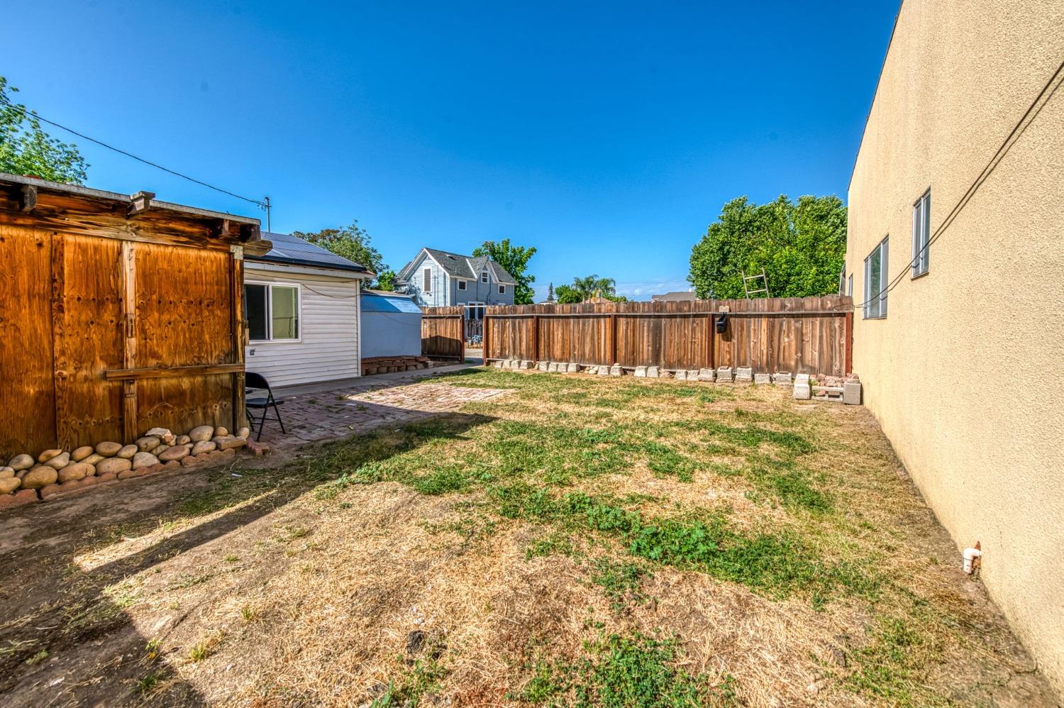 1245 F St, Reedley, CA 93654