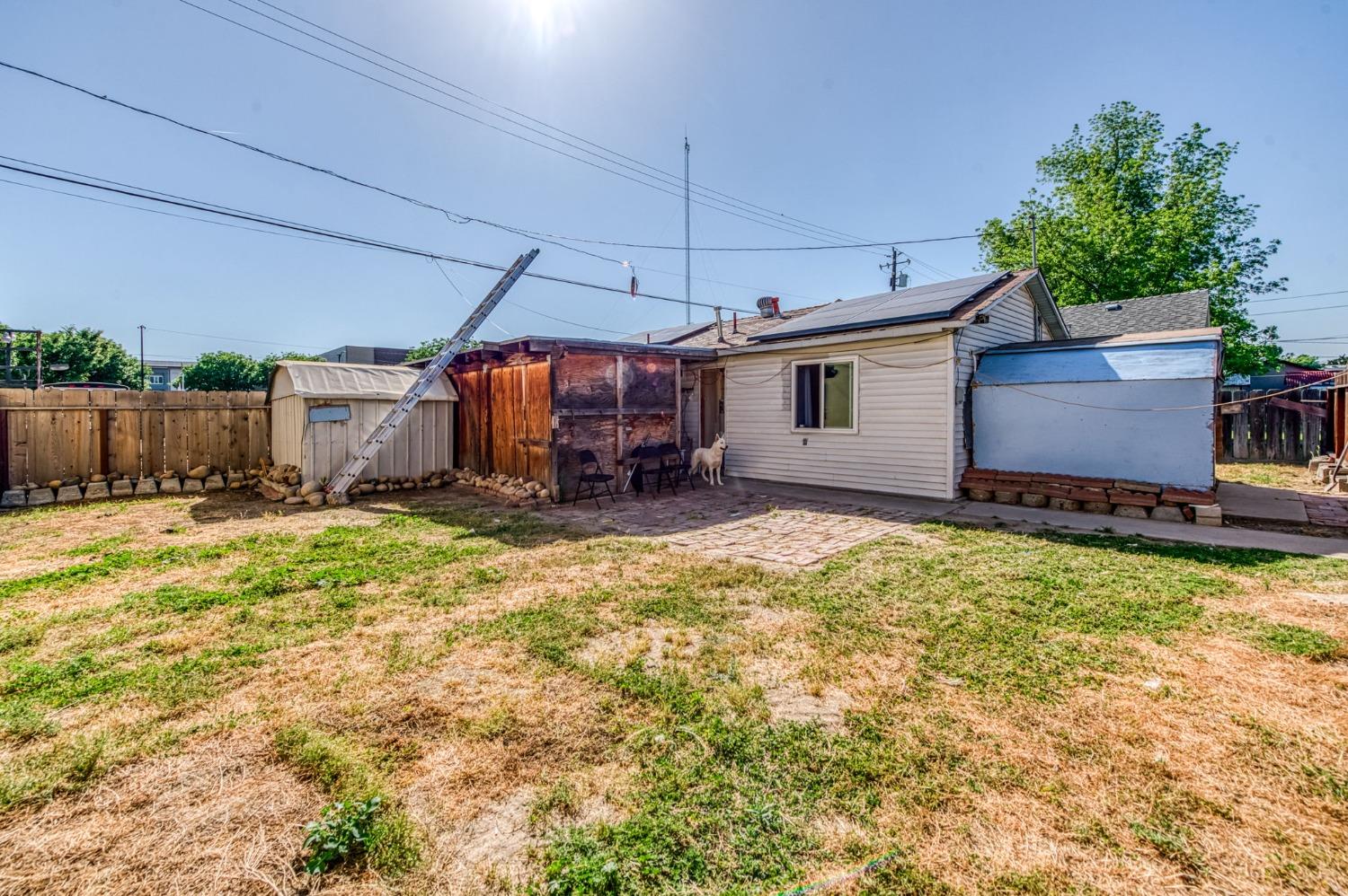 1245 F St, Reedley, CA 93654