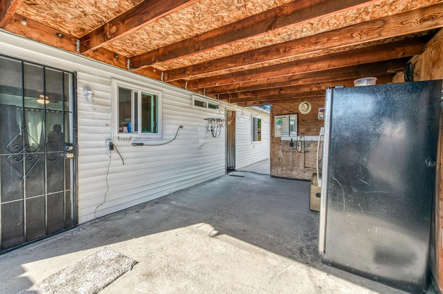 1245 F St, Reedley, CA 93654