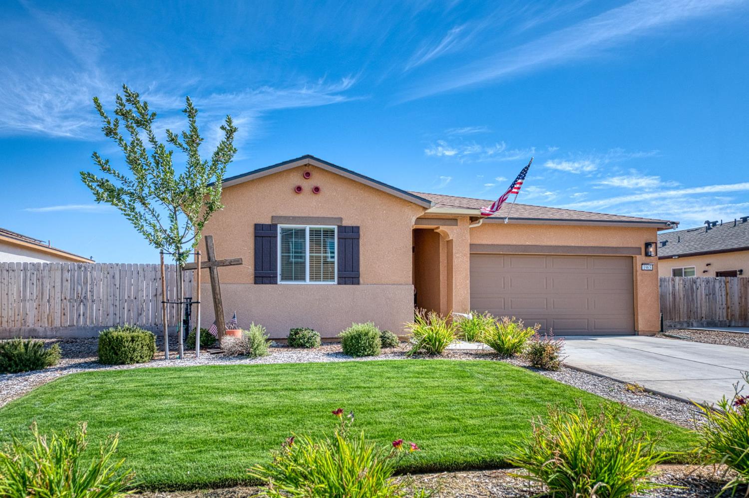 1965 E Evening Glow Ave, Reedley, CA 93654