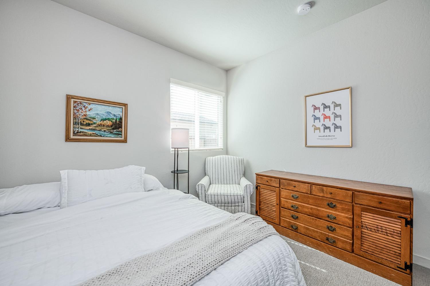 1965 E Evening Glow Ave, Reedley, CA 93654