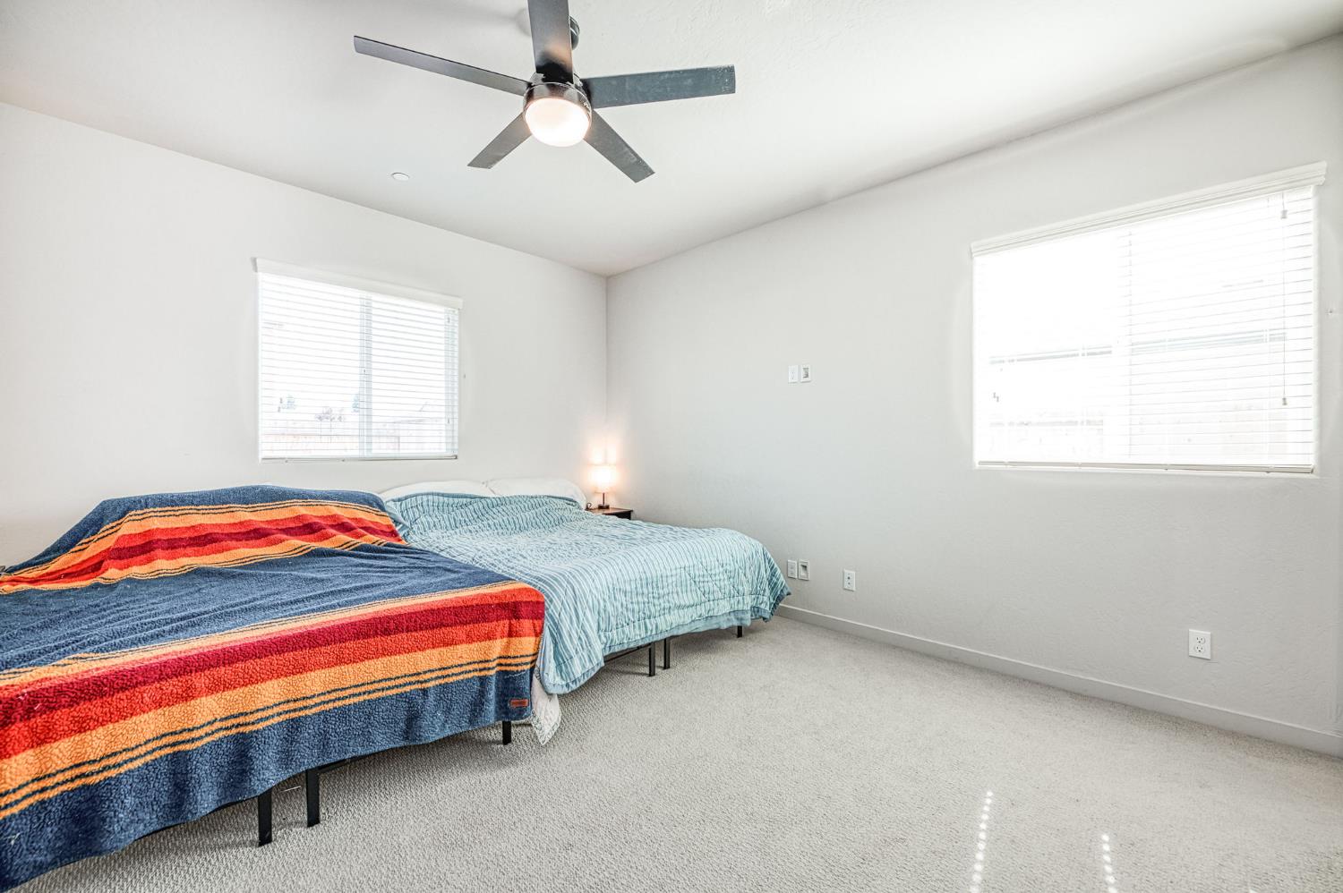1965 E Evening Glow Ave, Reedley, CA 93654