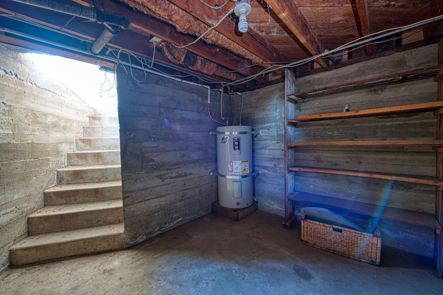 12390 E Kamm Ave, Kingsburg, CA 93631