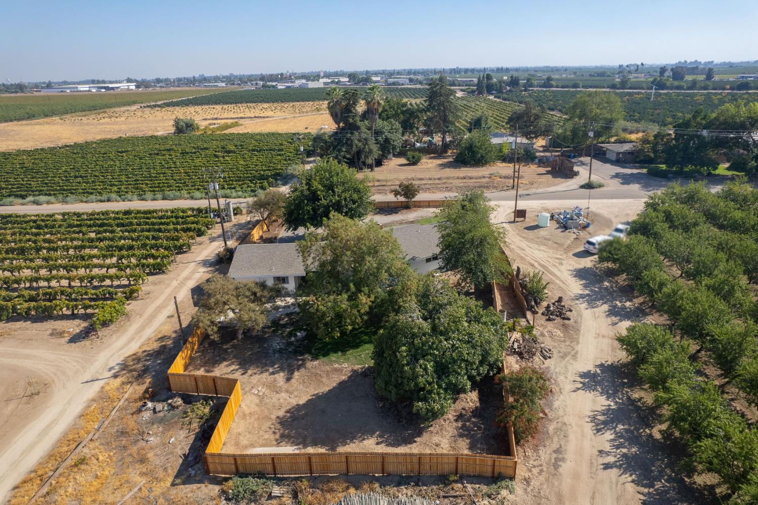 12390 E Kamm Ave, Kingsburg, CA 93631