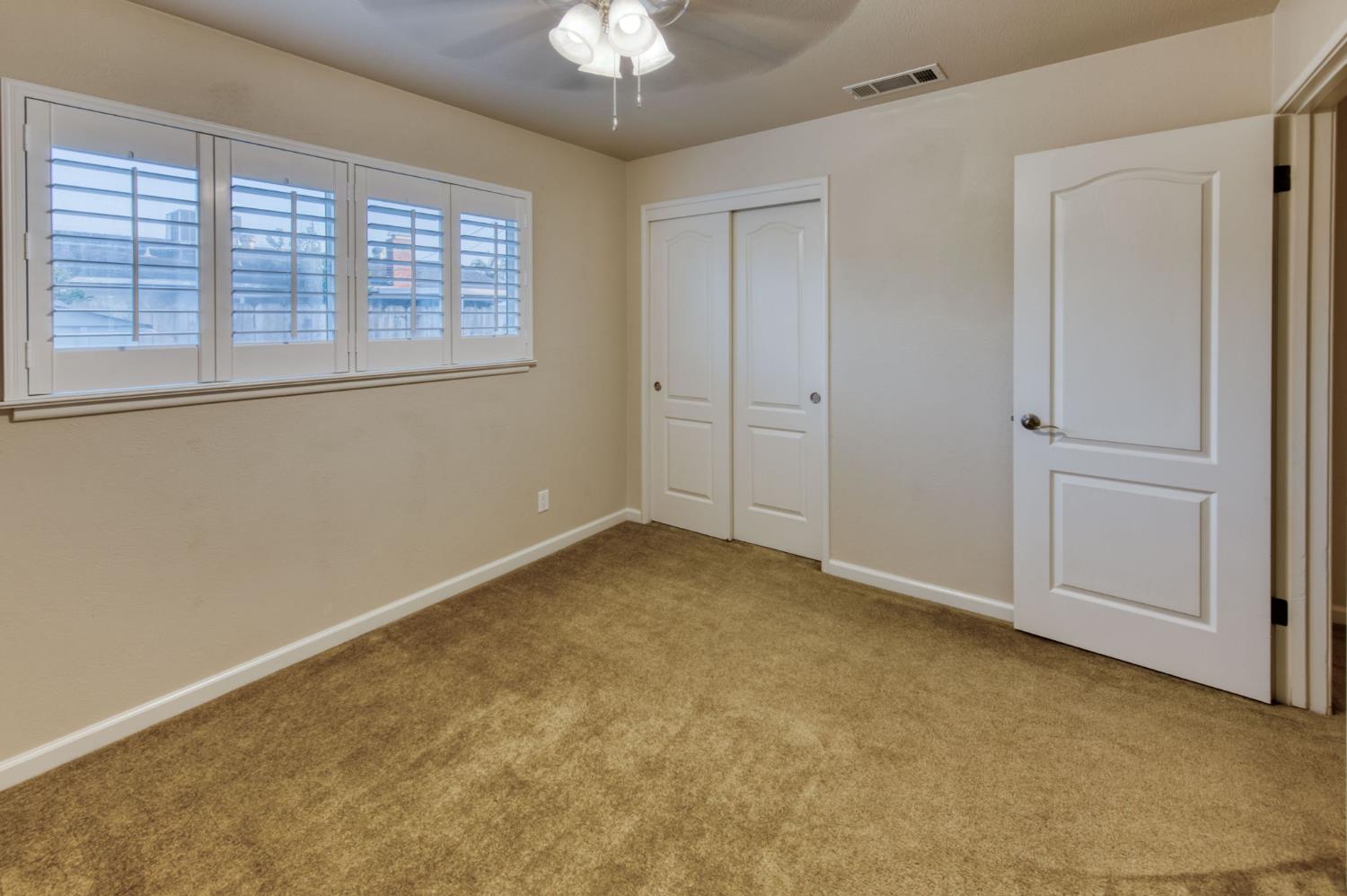 544 Rall Ave, Clovis, CA 93612