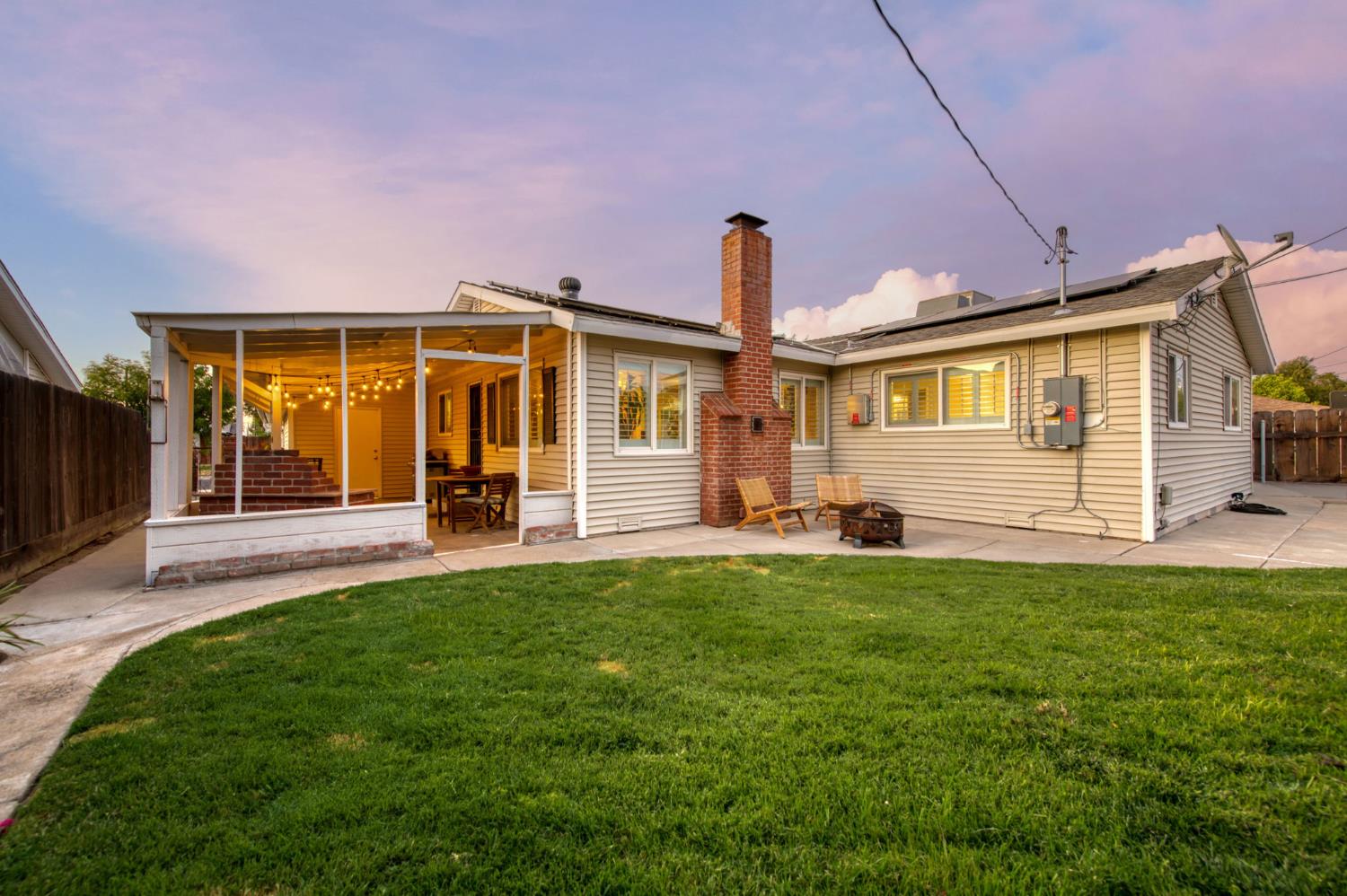 544 Rall Ave, Clovis, CA 93612