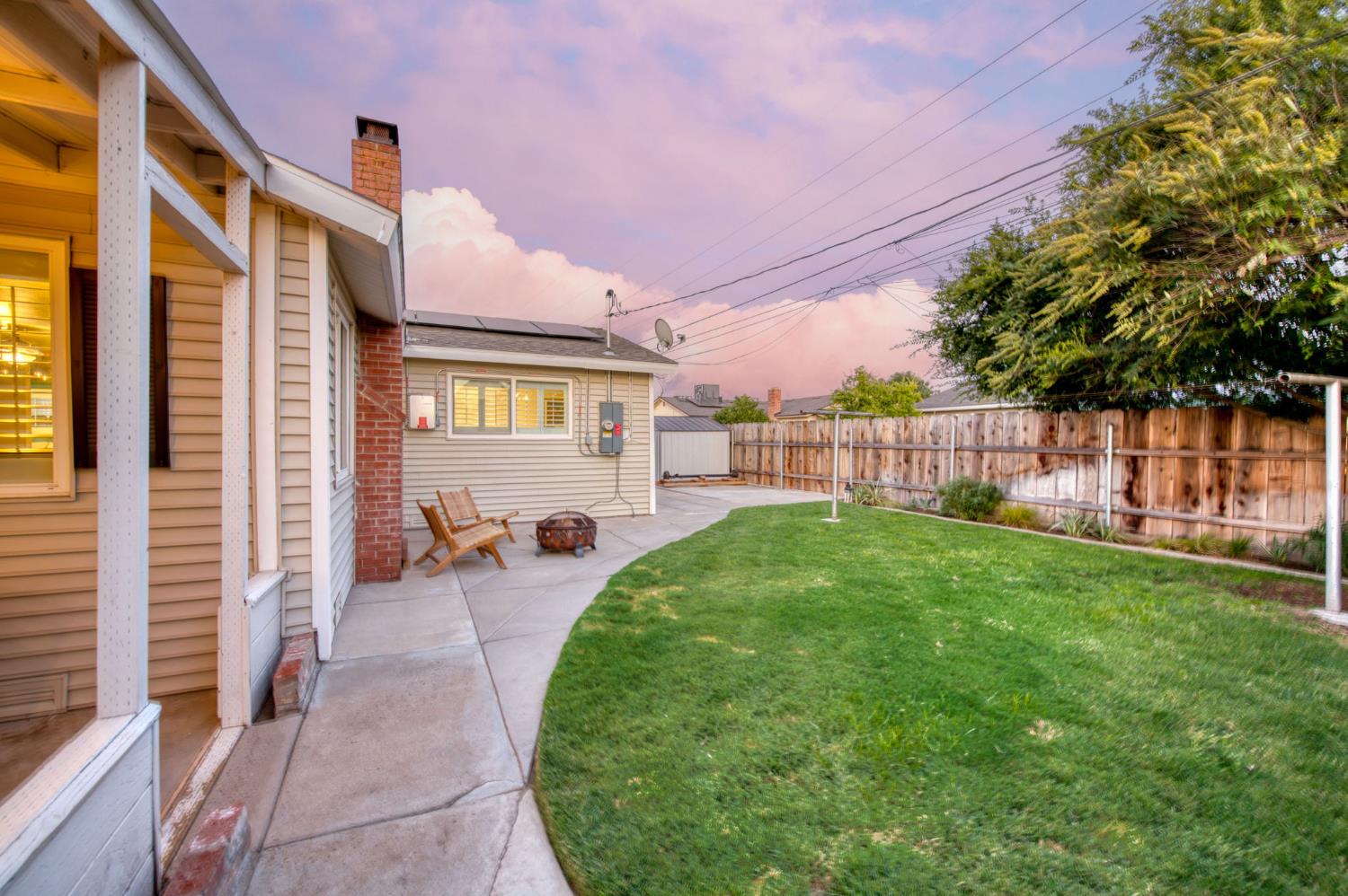 544 Rall Ave, Clovis, CA 93612