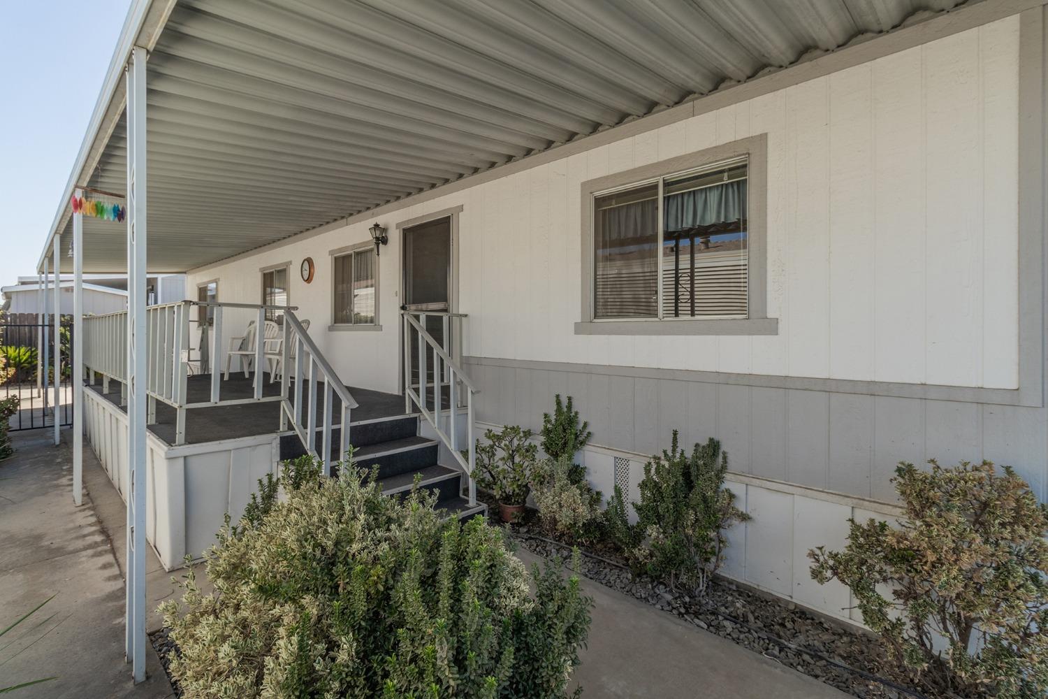 1551 6Th Avenue Dr #157, Kingsburg, CA 93631