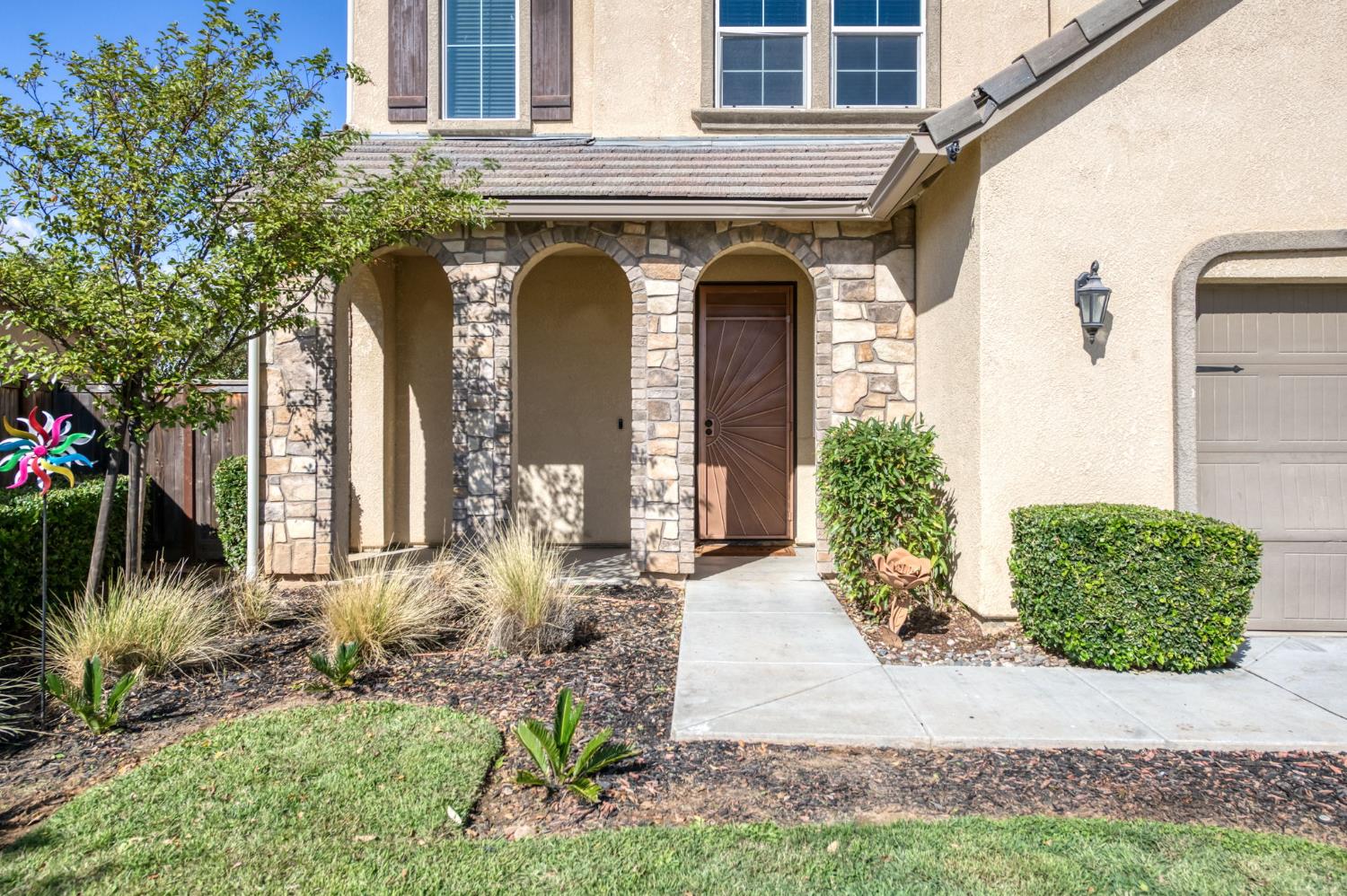 3975 Ramona Ave, Clovis, CA 93619