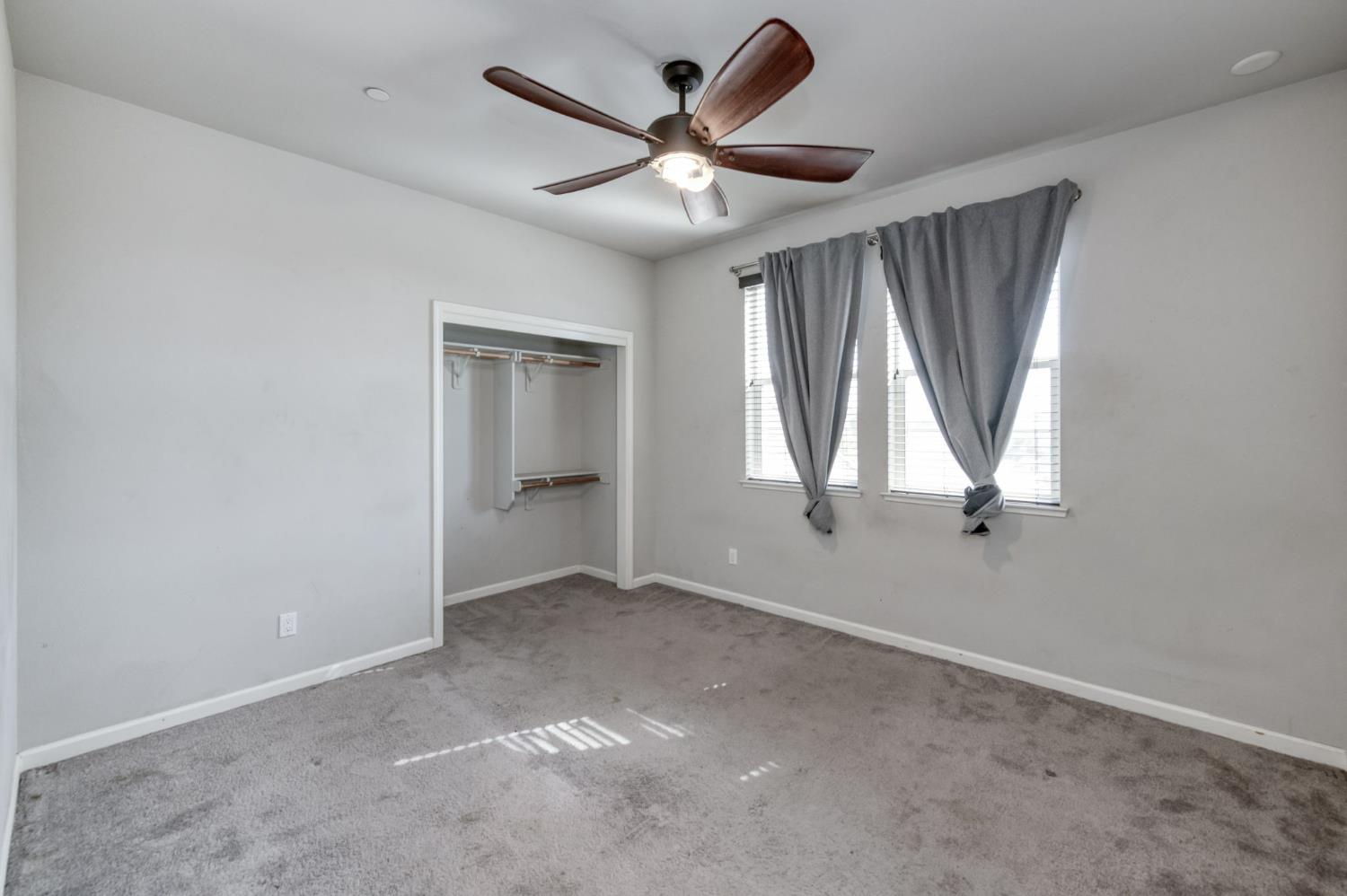 3975 Ramona Ave, Clovis, CA 93619