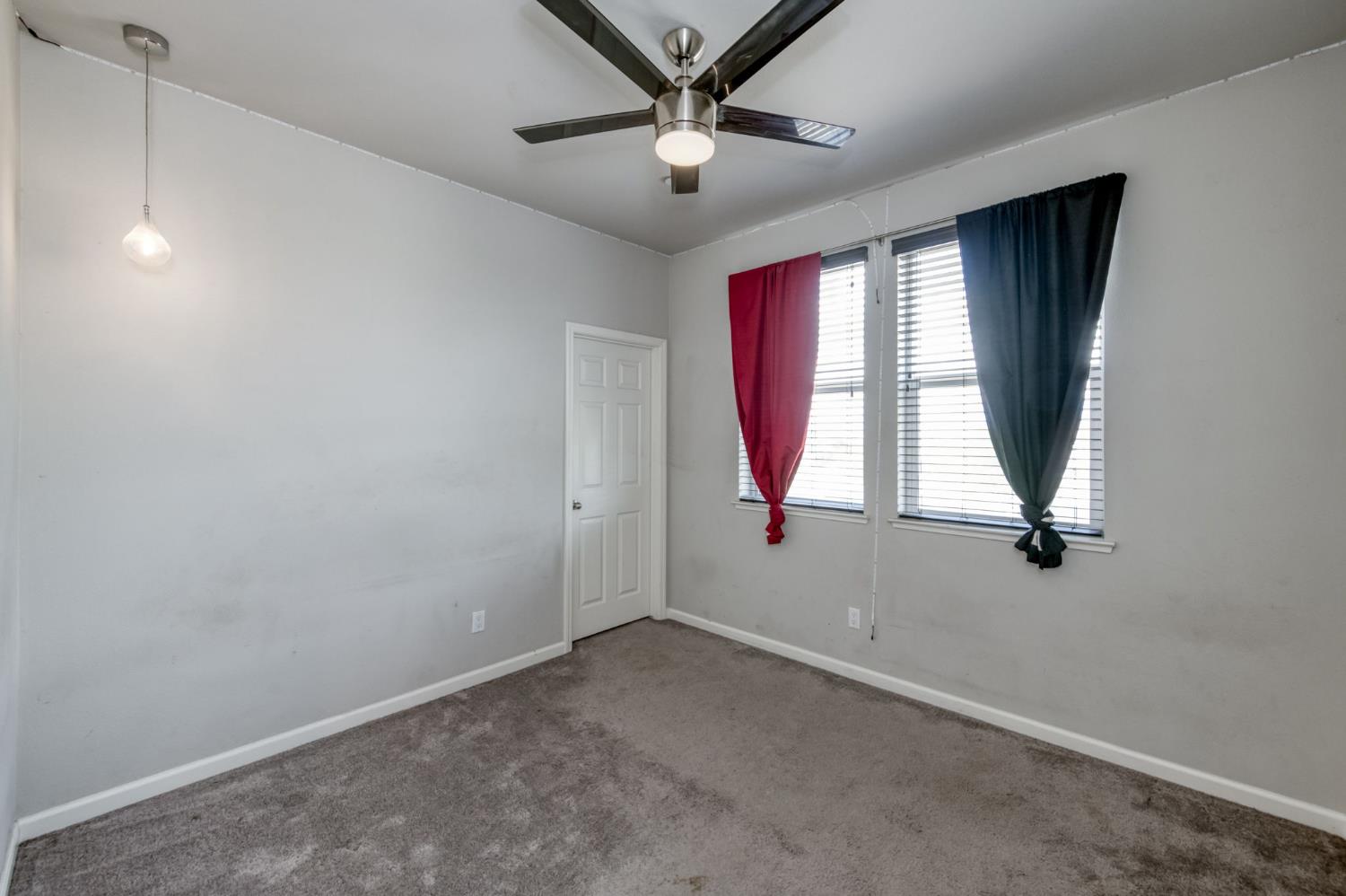 3975 Ramona Ave, Clovis, CA 93619
