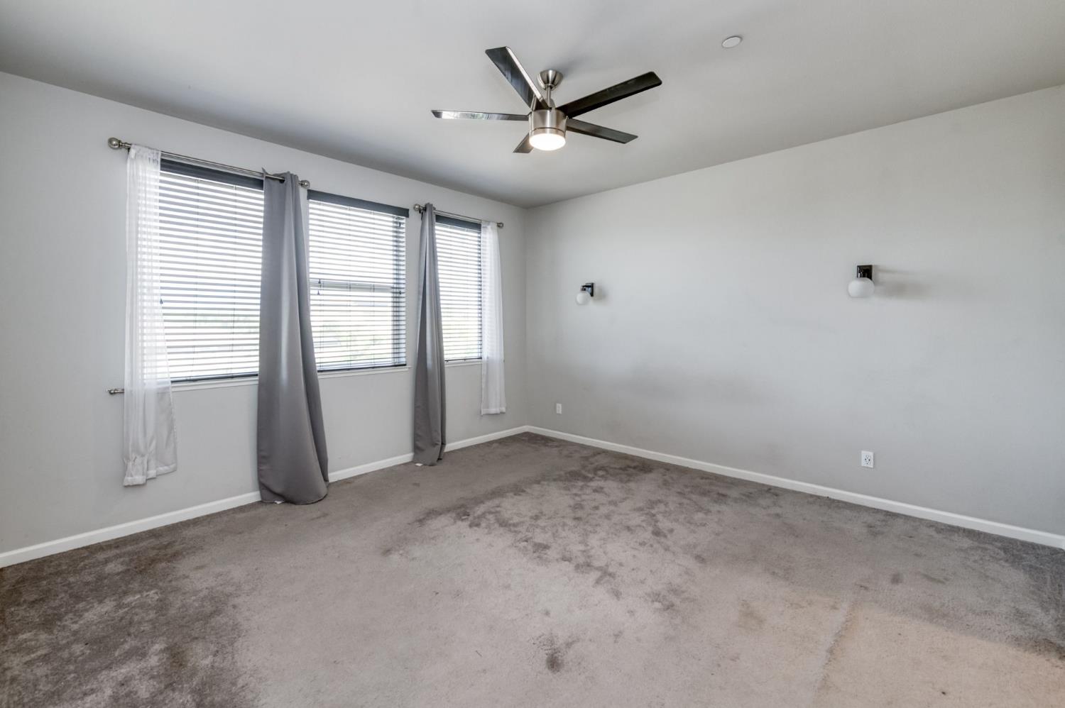 3975 Ramona Ave, Clovis, CA 93619