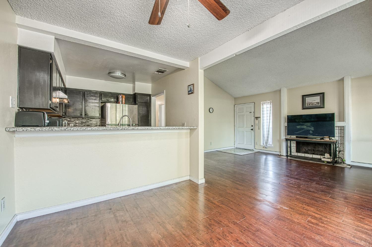1151 S Chestnut Ave #237, Fresno, CA 93702