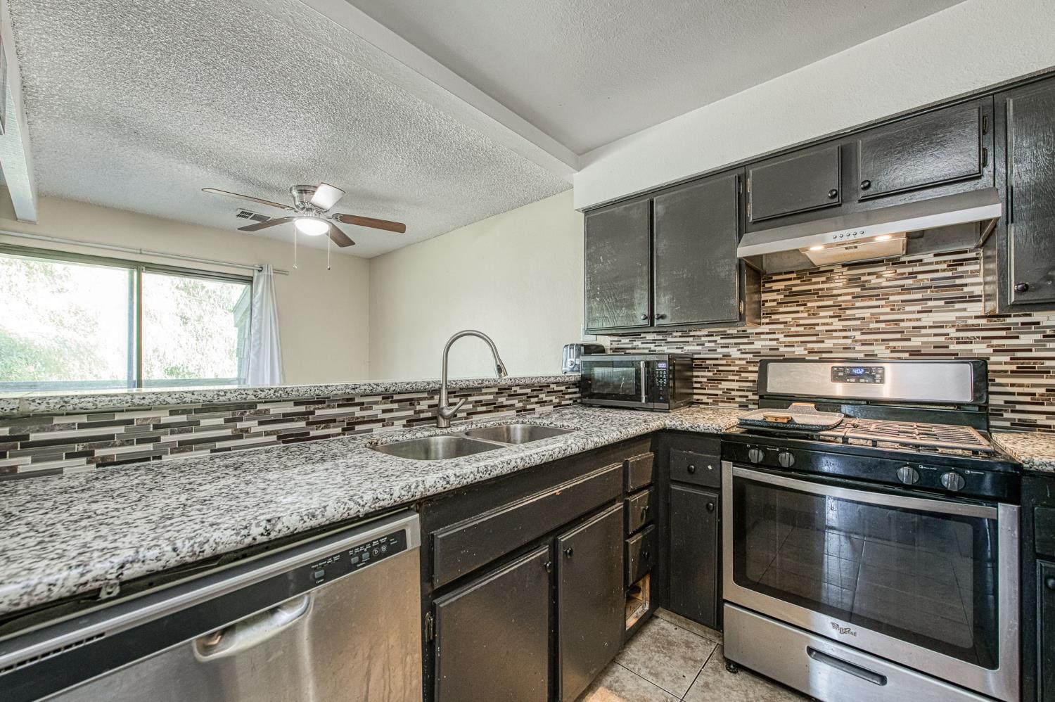 1151 S Chestnut Ave #237, Fresno, CA 93702