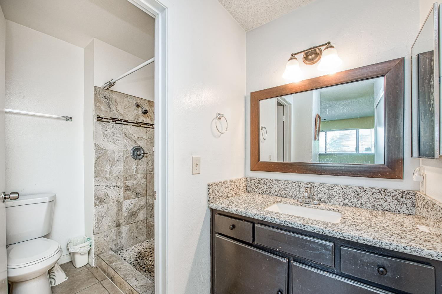 1151 S Chestnut Ave #237, Fresno, CA 93702