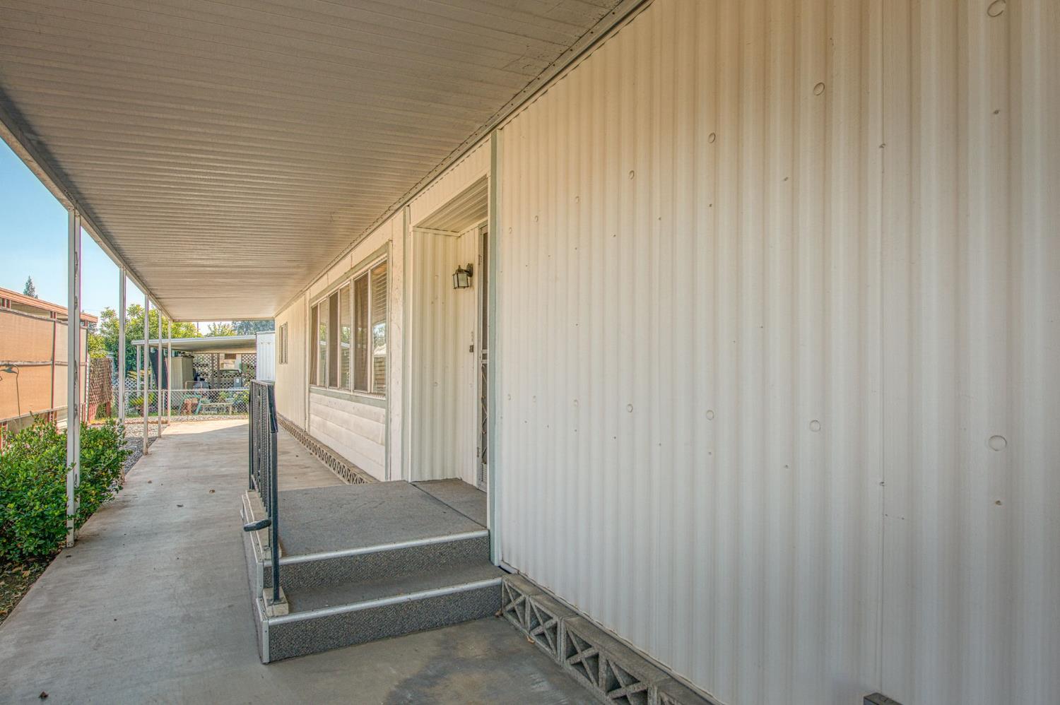 1300 W Olson Ave #75, Reedley, CA 93654