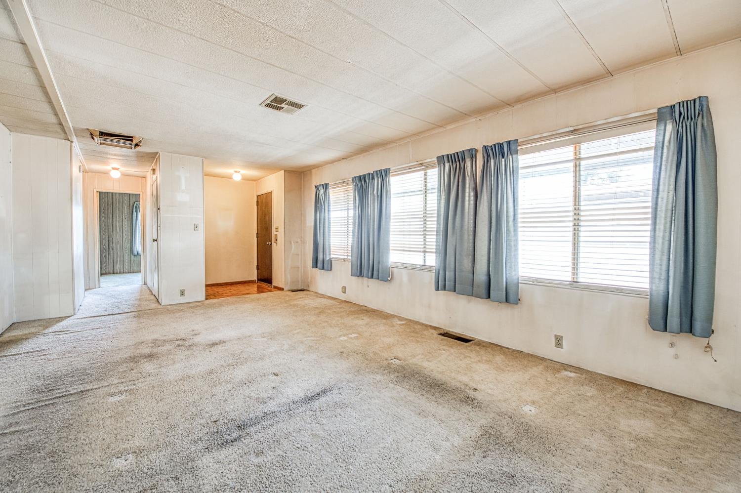 1300 W Olson Ave #75, Reedley, CA 93654