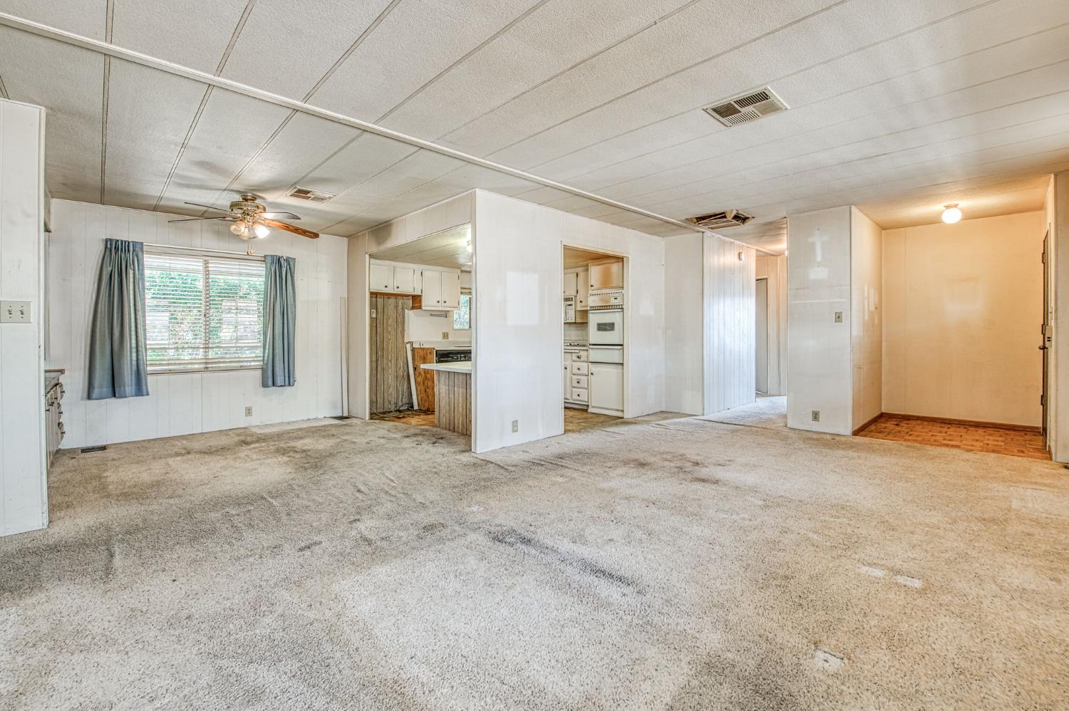 1300 W Olson Ave #75, Reedley, CA 93654