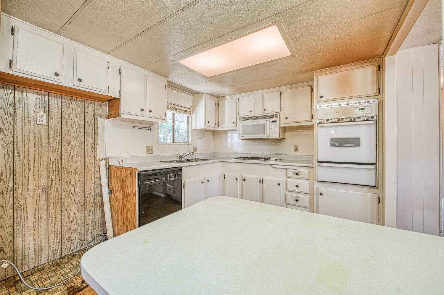 1300 W Olson Ave #75, Reedley, CA 93654