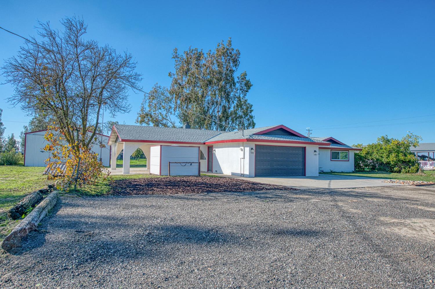 12027 S Brawley Ave, Caruthers, CA 93609