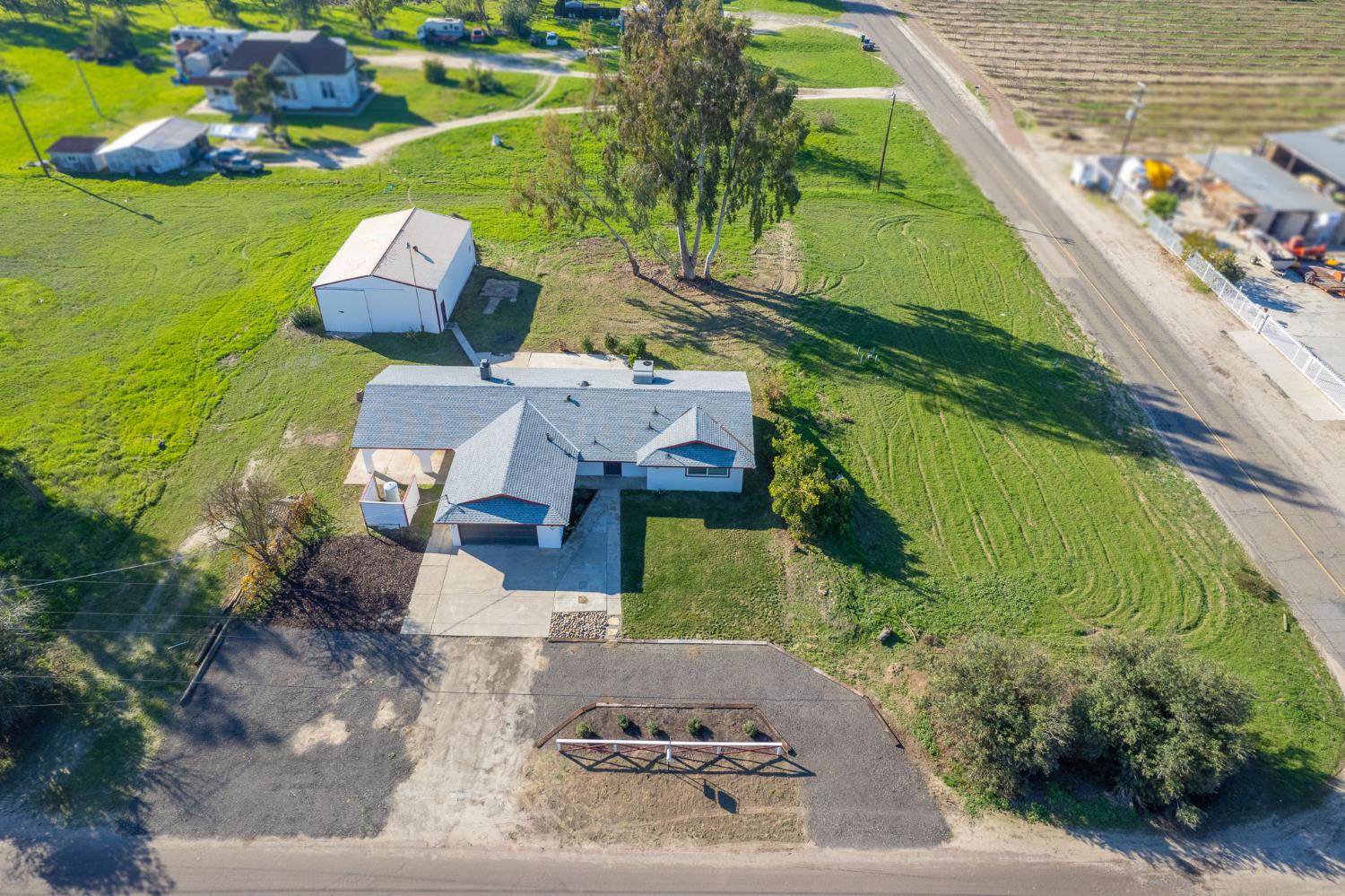 12027 S Brawley Ave, Caruthers, CA 93609