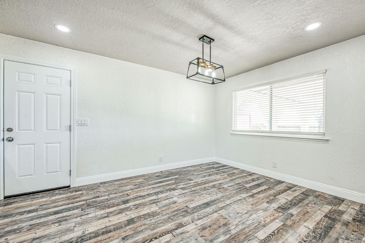 12027 S Brawley Ave, Caruthers, CA 93609