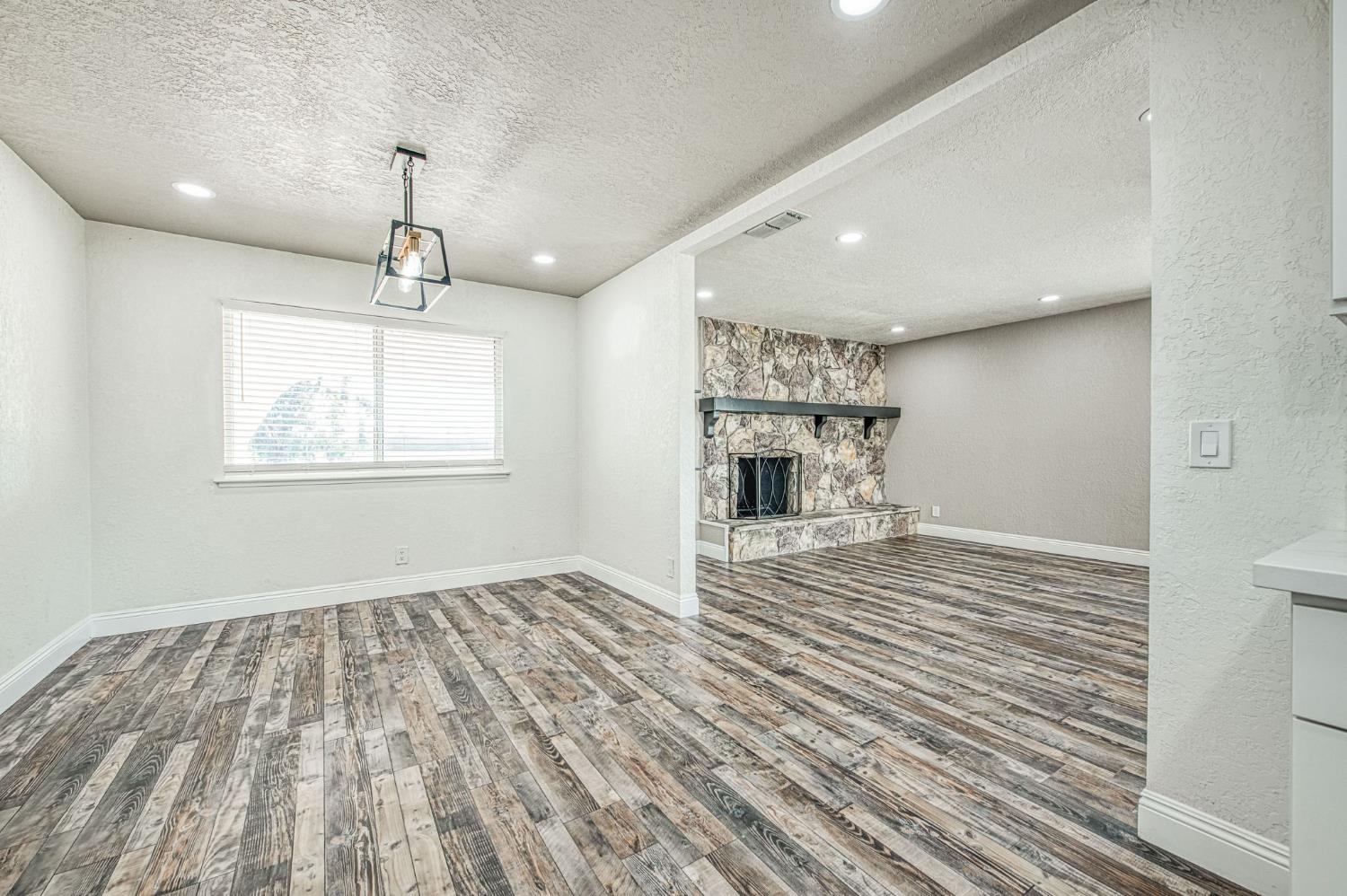 12027 S Brawley Ave, Caruthers, CA 93609