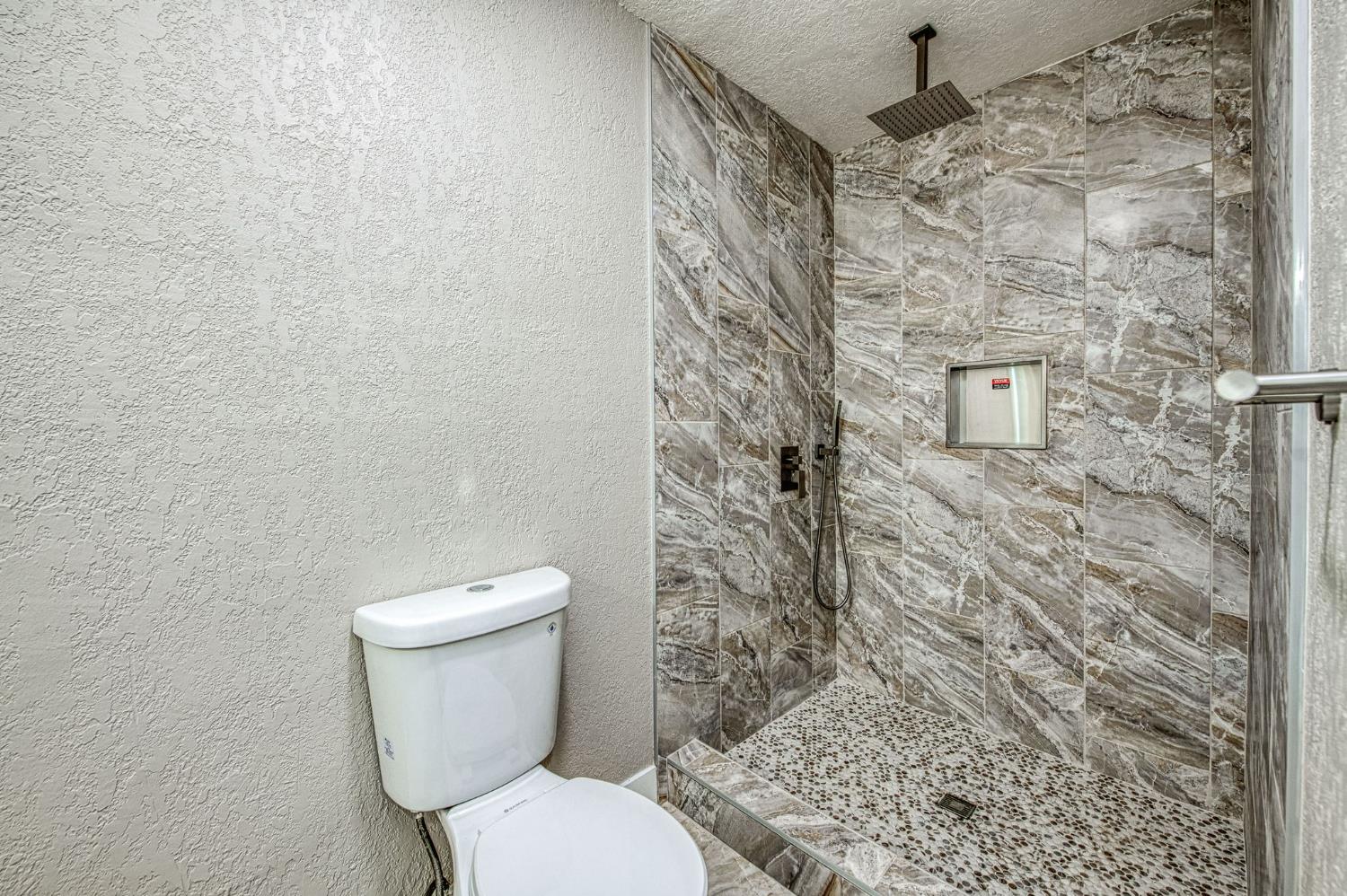 12027 S Brawley Ave, Caruthers, CA 93609