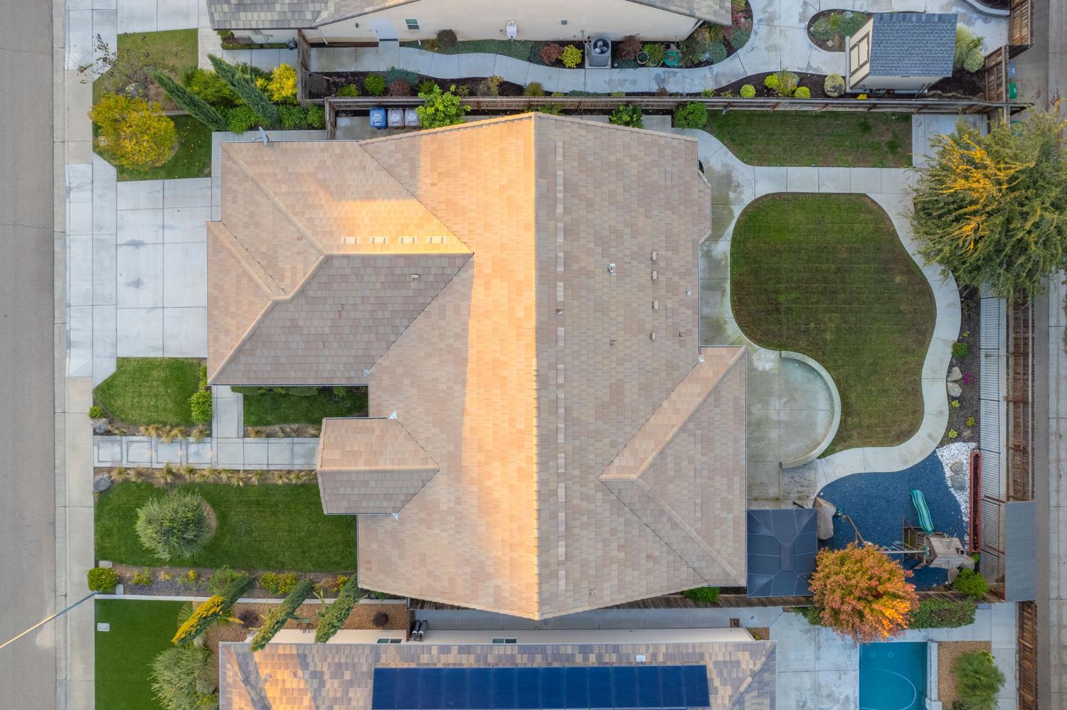 2115 Sophia Ln, Kingsburg, CA 93631