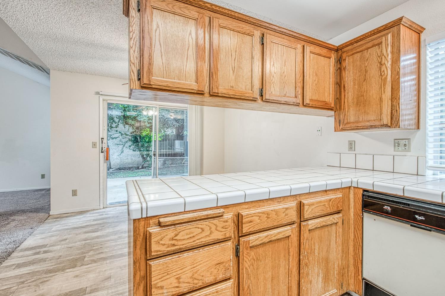 8665 N Cedar Ave #150, Fresno, CA 93720