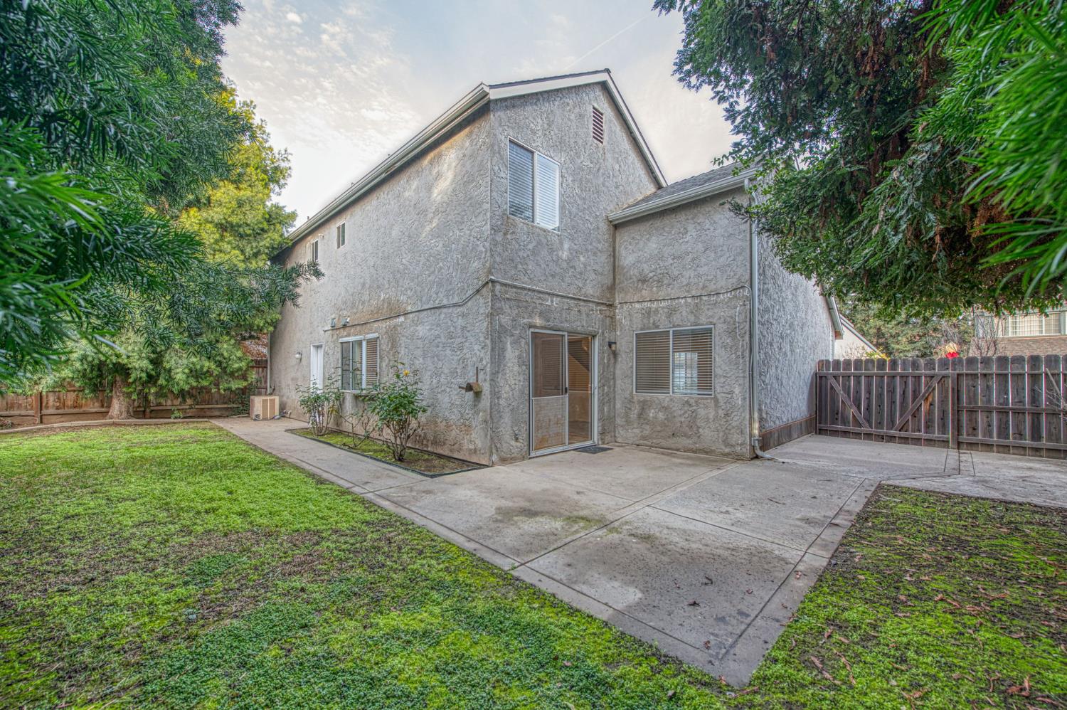 8665 N Cedar Ave #150, Fresno, CA 93720