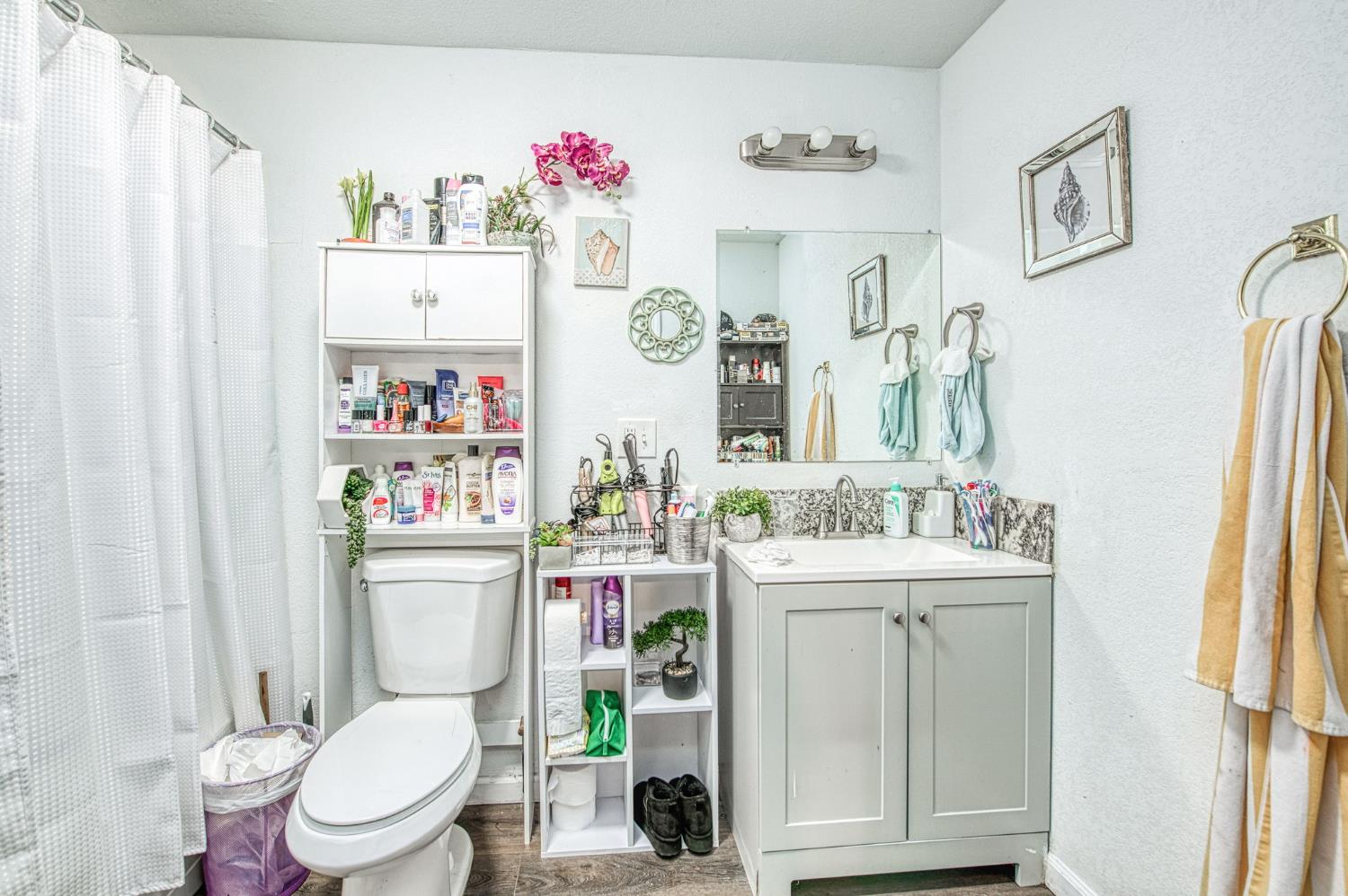 2451 Yerba St, Selma, CA 93662