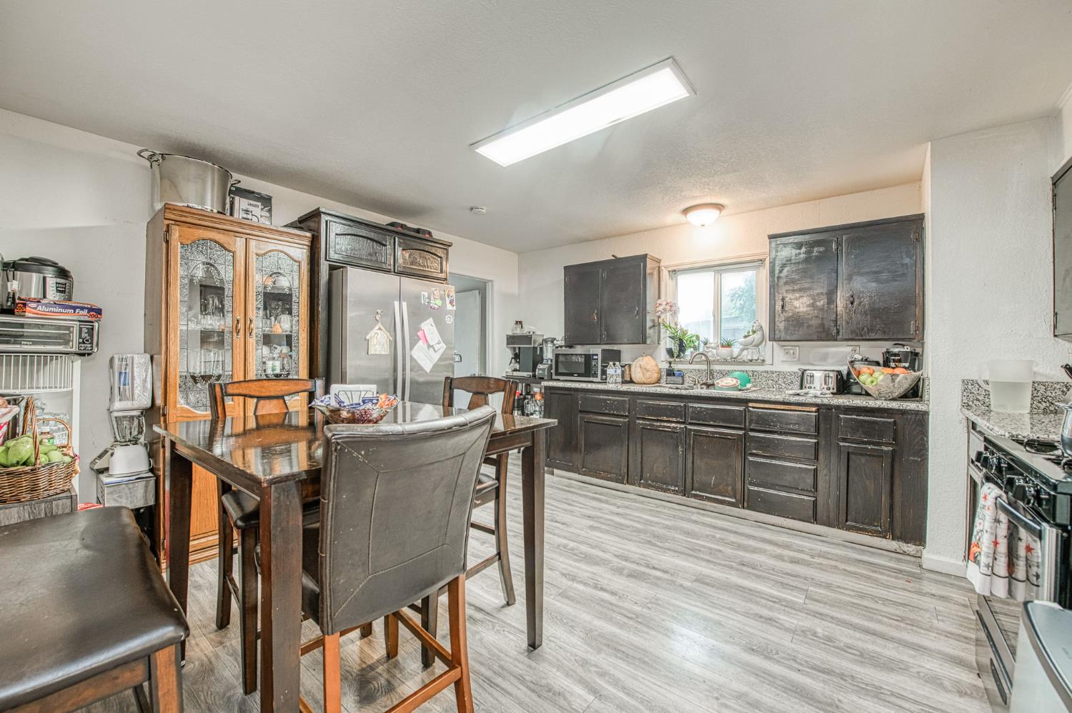 2451 Yerba St, Selma, CA 93662