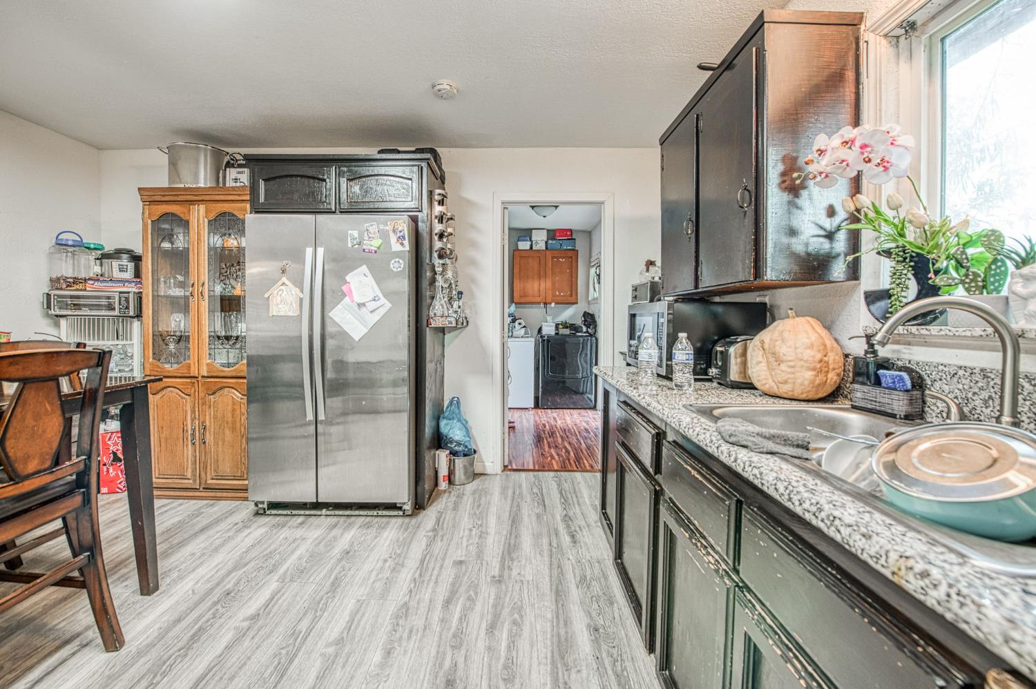 2451 Yerba St, Selma, CA 93662