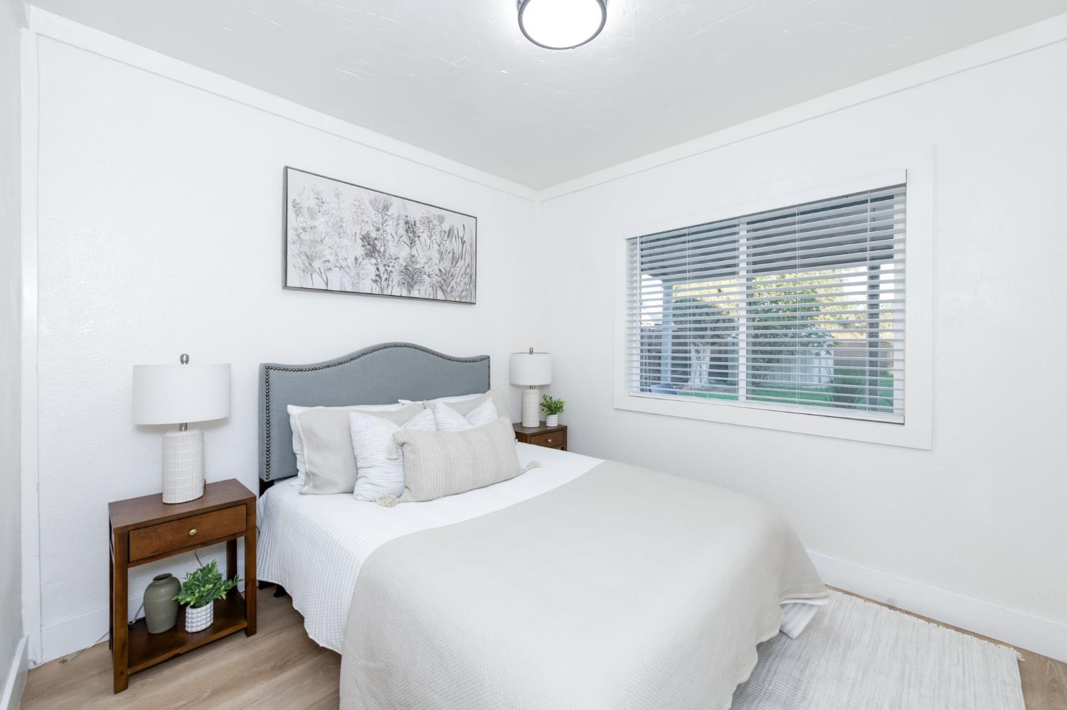 2414 Snyder St, Selma, CA 93662