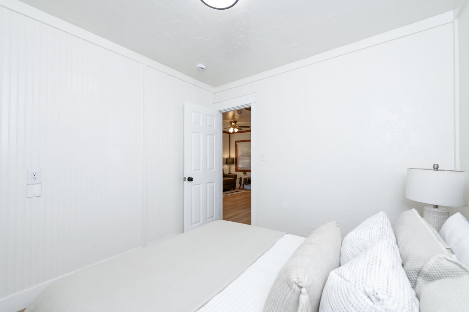 2414 Snyder St, Selma, CA 93662