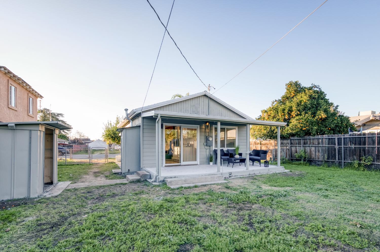 2414 Snyder St, Selma, CA 93662