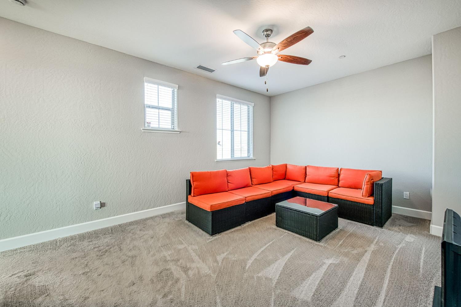 19733 Desert Willow Ln, Friant, CA 93626