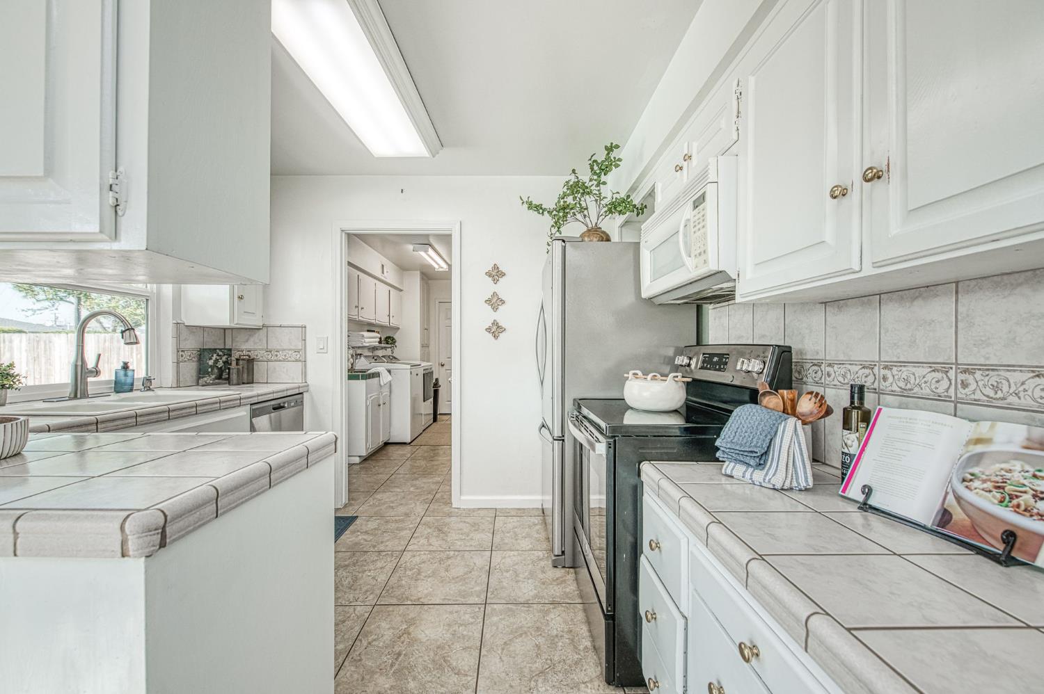 2511 18Th Ave, Kingsburg, CA 93631