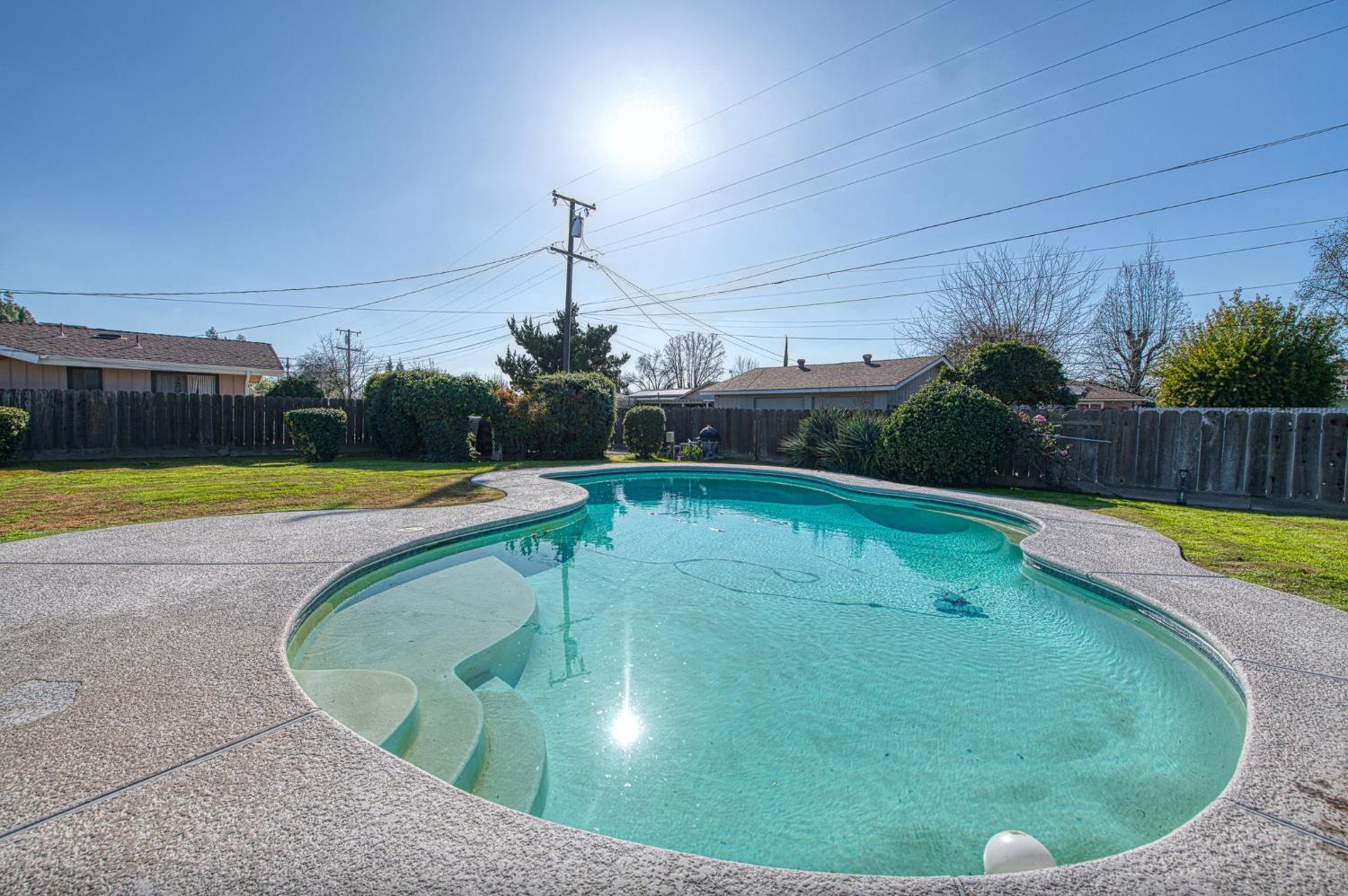 2511 18Th Ave, Kingsburg, CA 93631